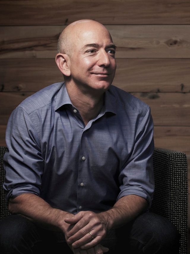 Jeff Bezos $500 Million Yacht is Causing Major Controversy