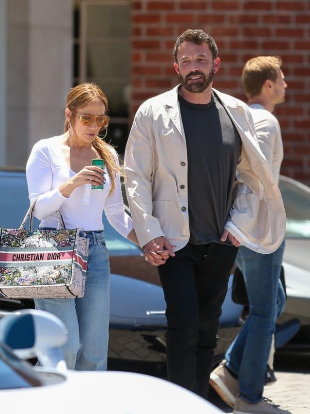 Jennifer Lopez Spotted With Beau Ben Affleck during car shopping