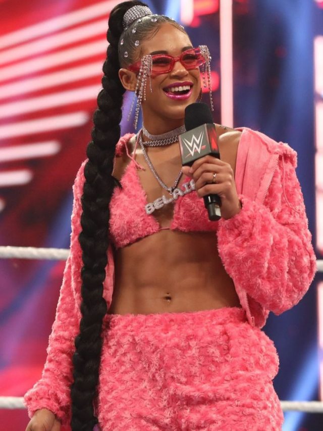 Bianca Belair And Becky Lynch Give Snoop Dogg His Own Custom WWE Belt