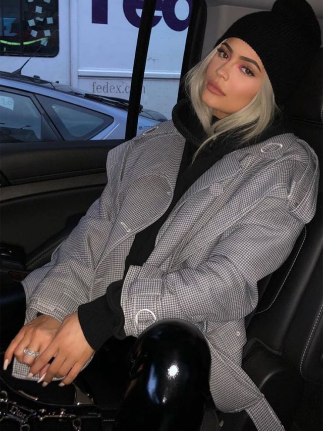 See Why Kylie Jenner Mocked Makeup Artist