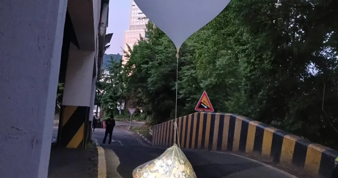 South Korea Reacts to the Trash Balloons Launched By North Korea, Suspending the Mutual Military Agreement