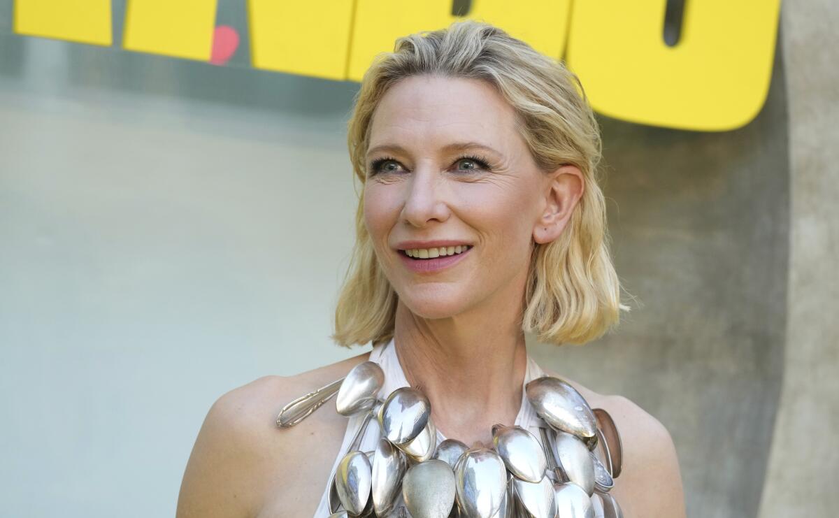 Cate Blanchett Reflects on Her Paycheck for Her Role in Lord of the