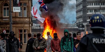 Riots Across Britain As Far-Right Protestors Attack Buildings With Asylum Seekers