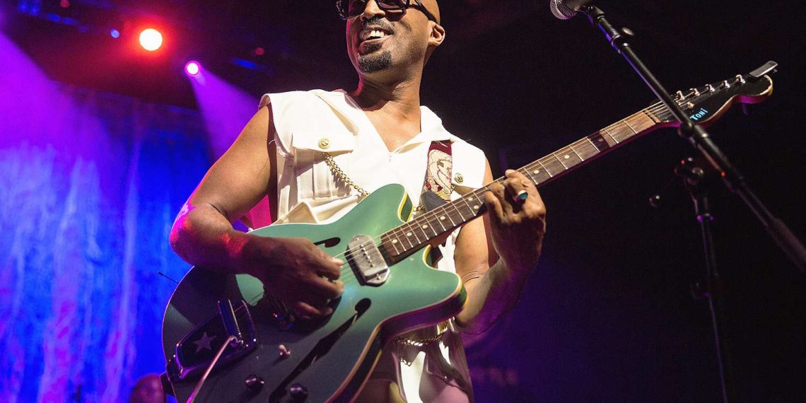 D’Wayne Wiggins, Renowned Singer and Guitarist Passed Away At 64