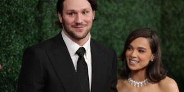 Josh Allen Marries Hailee Steinfeld in Romantic California Ceremony After Whirlwind Engagement