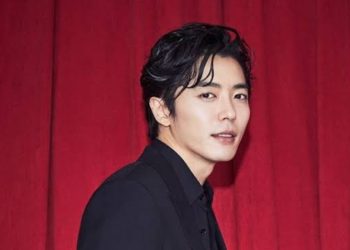Kim Jae Wook to Bring Depth and Charm as a Chaebol Heir in New Romantic Comedy ‘Secret Audit’